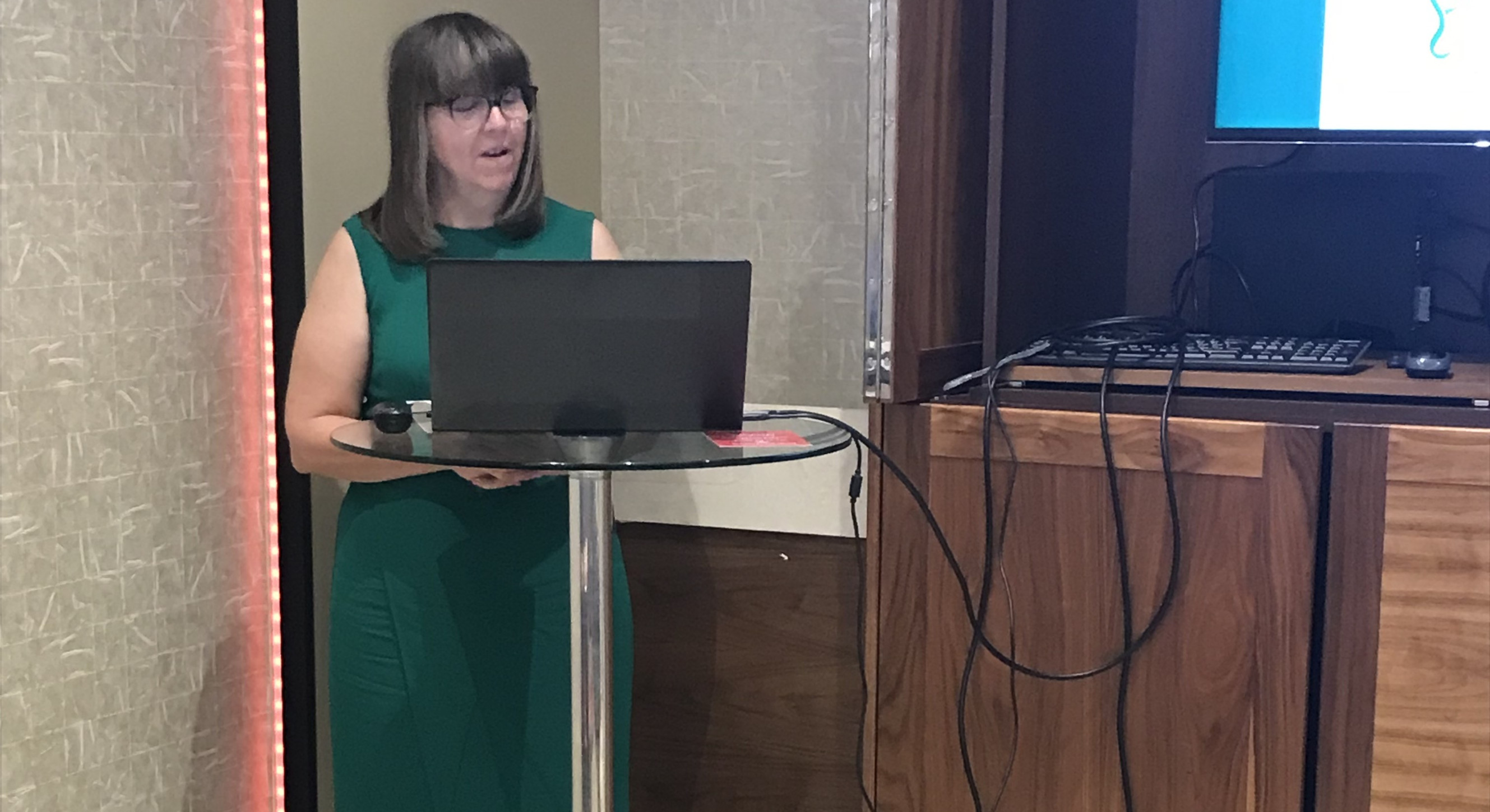 Sue Curran, Luton Irish Forum